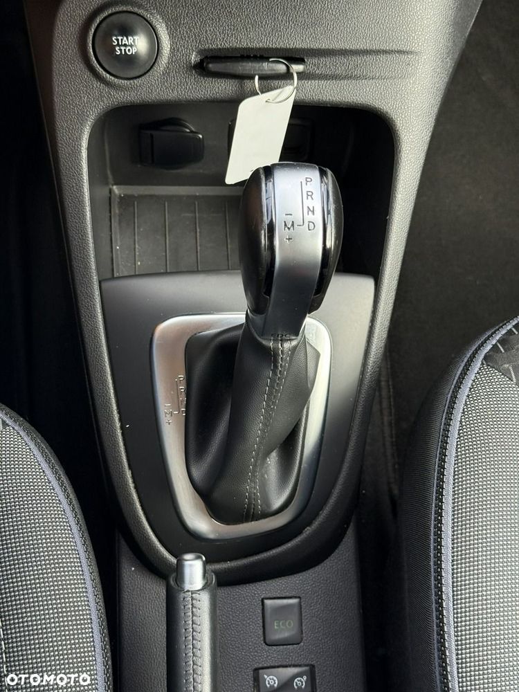 Renault Captur TCe 150 EDC GPF BOSE EDITION - 26