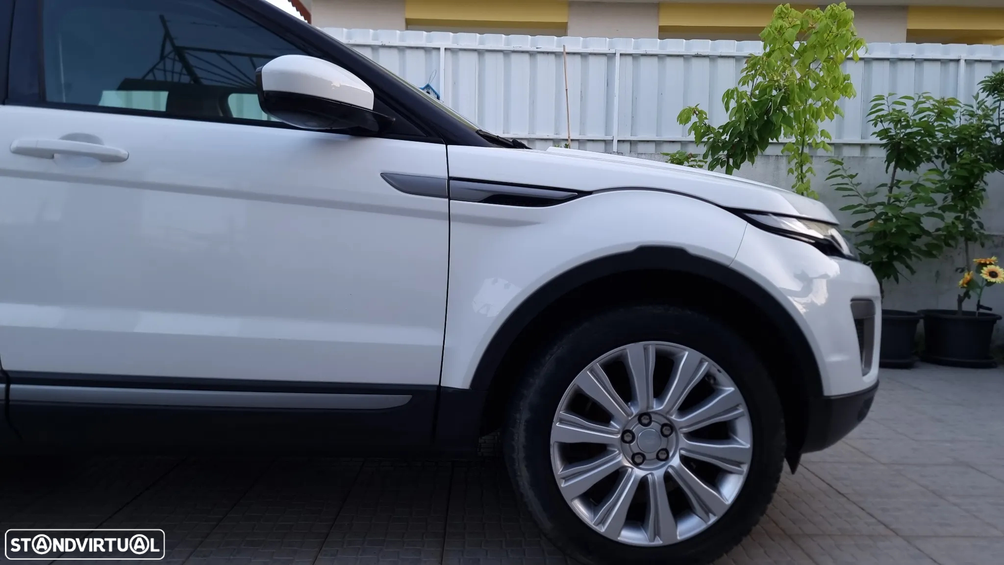 Land Rover Range Rover Evoque 2.0 TD4 Pure - 40