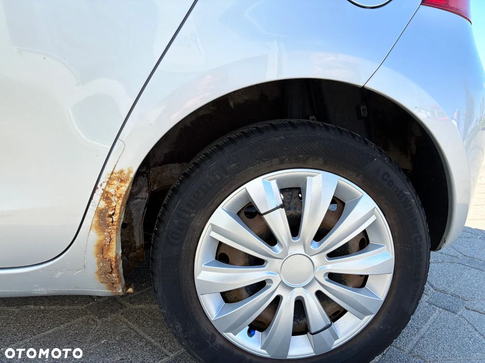 Toyota Yaris 1.3 Terra Gold - 16