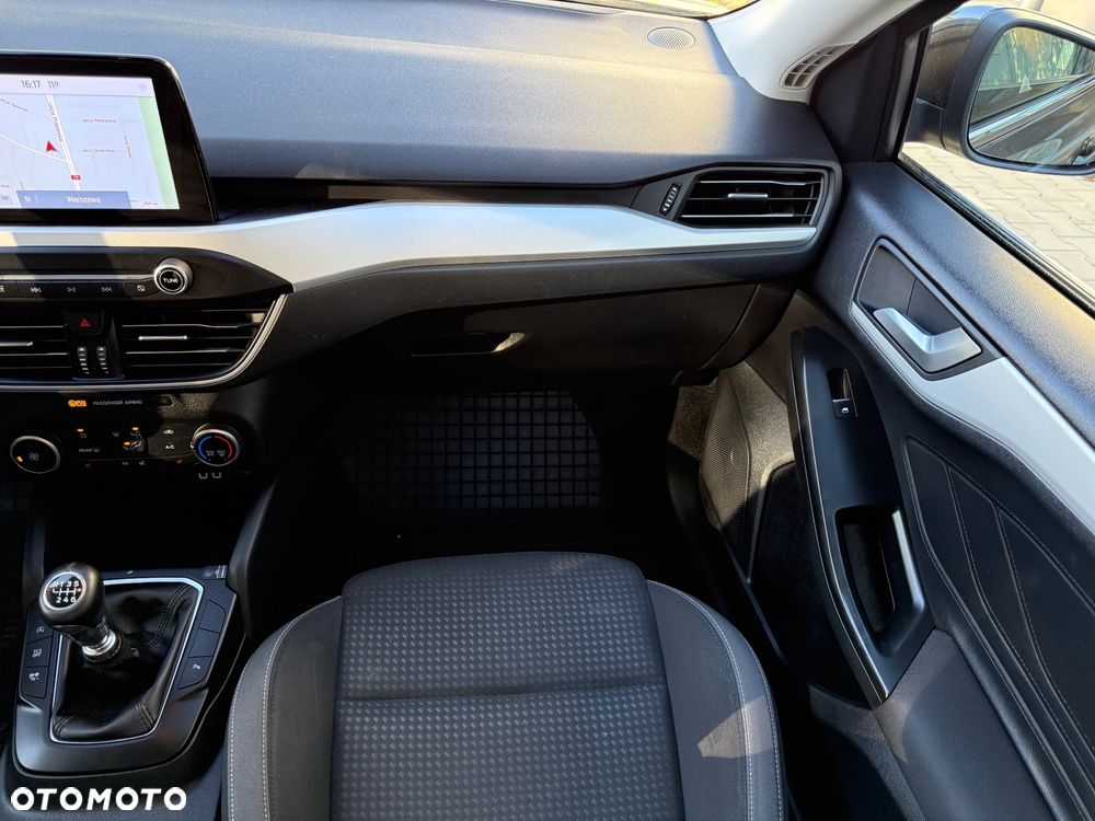 Ford Focus 1.5 EcoBlue Connected - 17