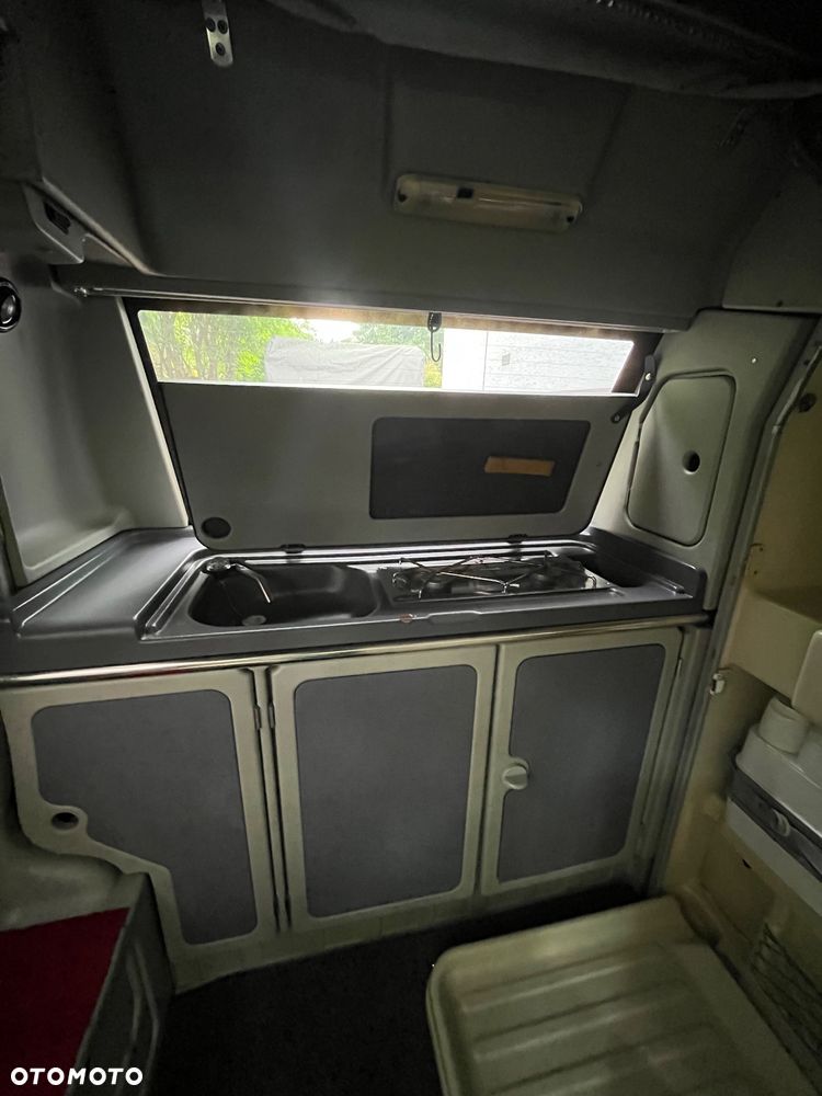 Volkswagen Transporter - 13