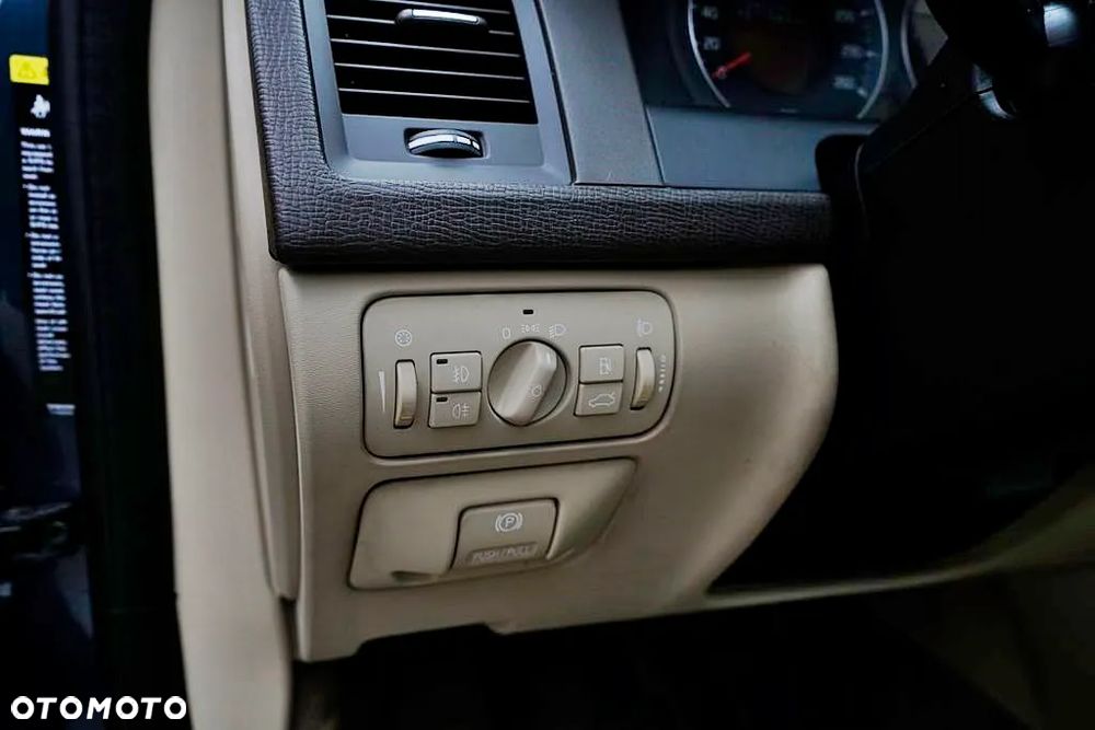 Volvo XC 60 2.4D AWD - 10