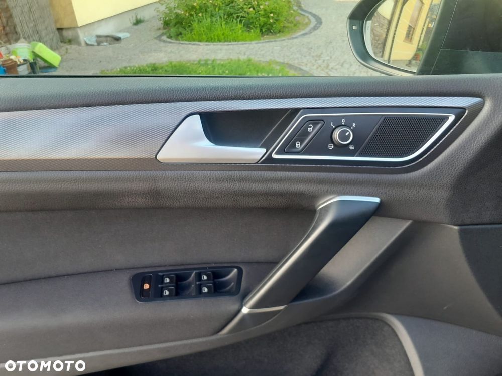 Volkswagen Golf Sportsvan 1.4 TSI (BlueMotion Technology) DSG Sound - 27