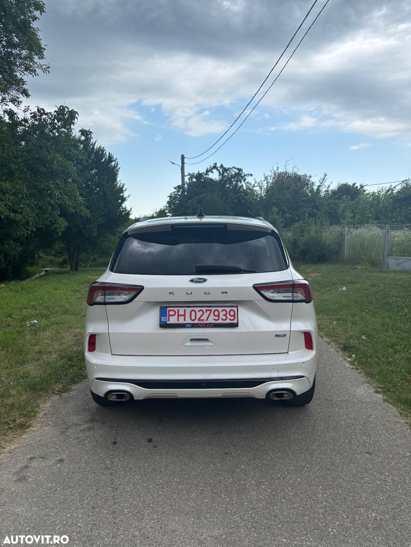 Ford Kuga 2.5 Duratec FWD PHEV ST-Line X - 2