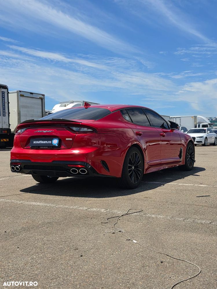 Kia Stinger - 7