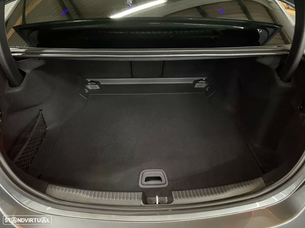 Mercedes-Benz C 300 d AMG Line - 19