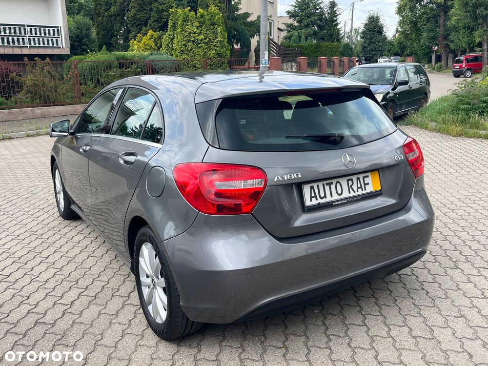 Mercedes-Benz Klasa A 180 CDI 7G-DCT StreetStyle - 16