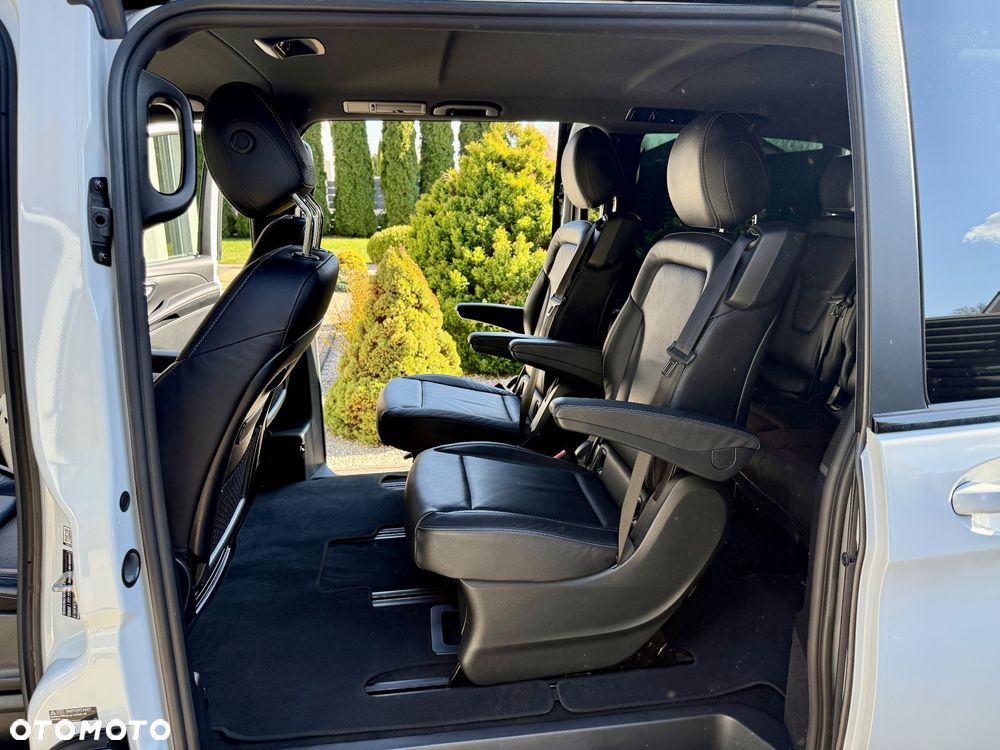 Mercedes-Benz Klasa V - 26