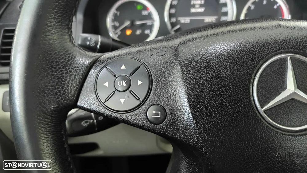 Mercedes-Benz C 220 - 31