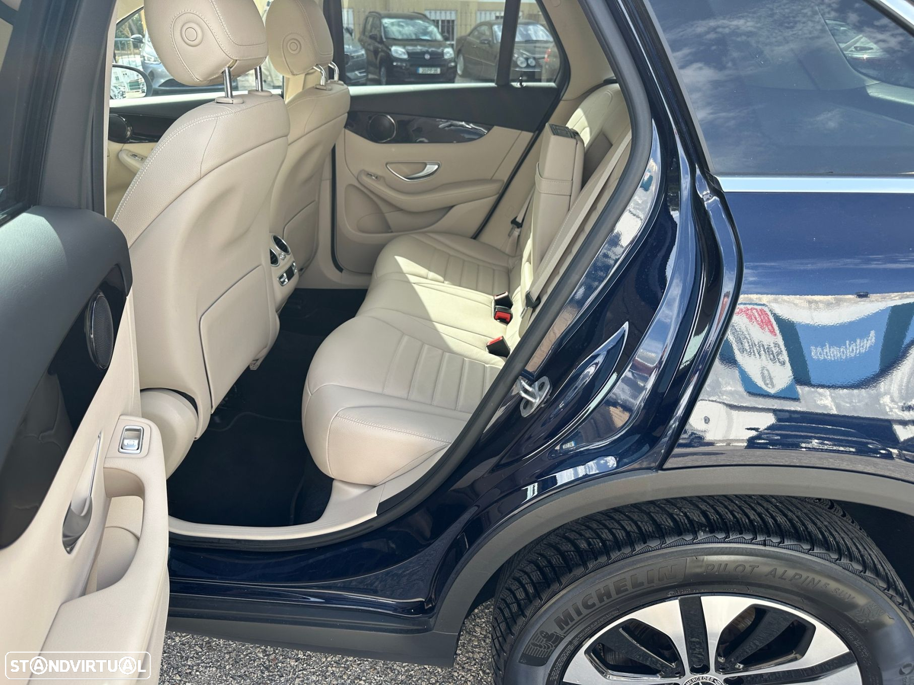 Mercedes-Benz GLC 300 de 4Matic - 11