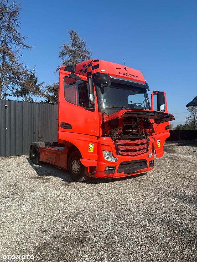 Mercedes-Benz Actros - 15
