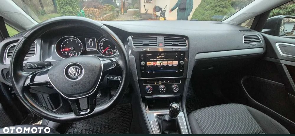 Volkswagen Golf 1.0 TSI BMT Comfortline - 5