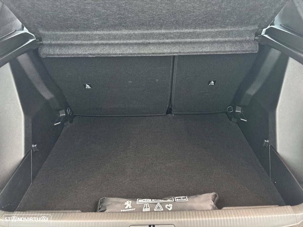 Peugeot 2008 1.2 PureTech Style - 17