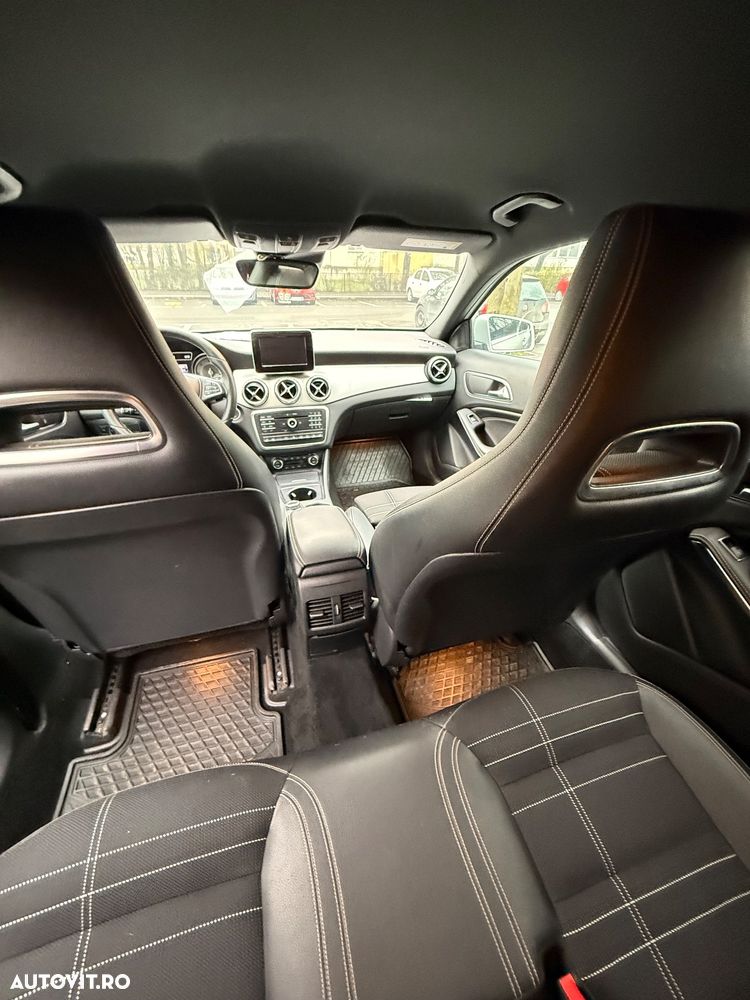 Mercedes-Benz GLA 220 d 4MATIC Aut. - 28