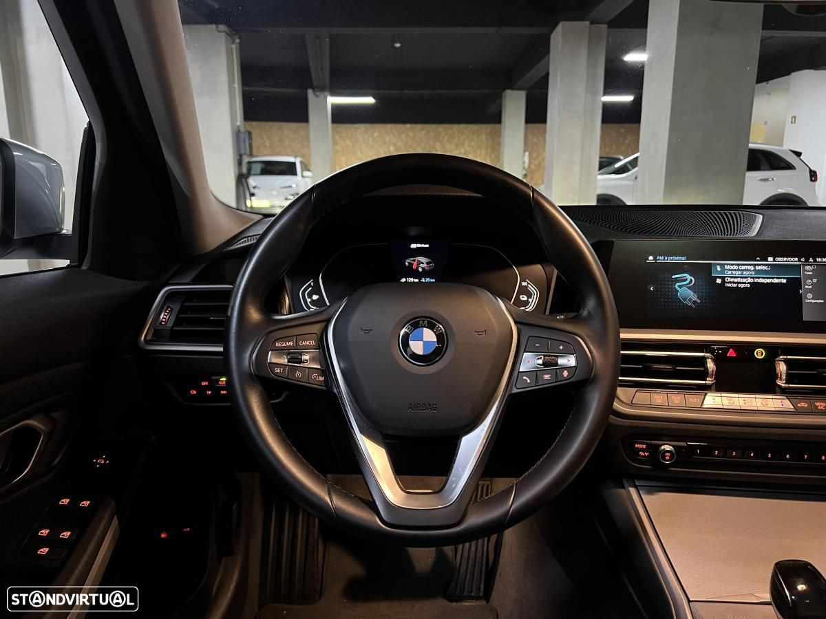 BMW 330 e Touring Corporate Edition Auto - 23