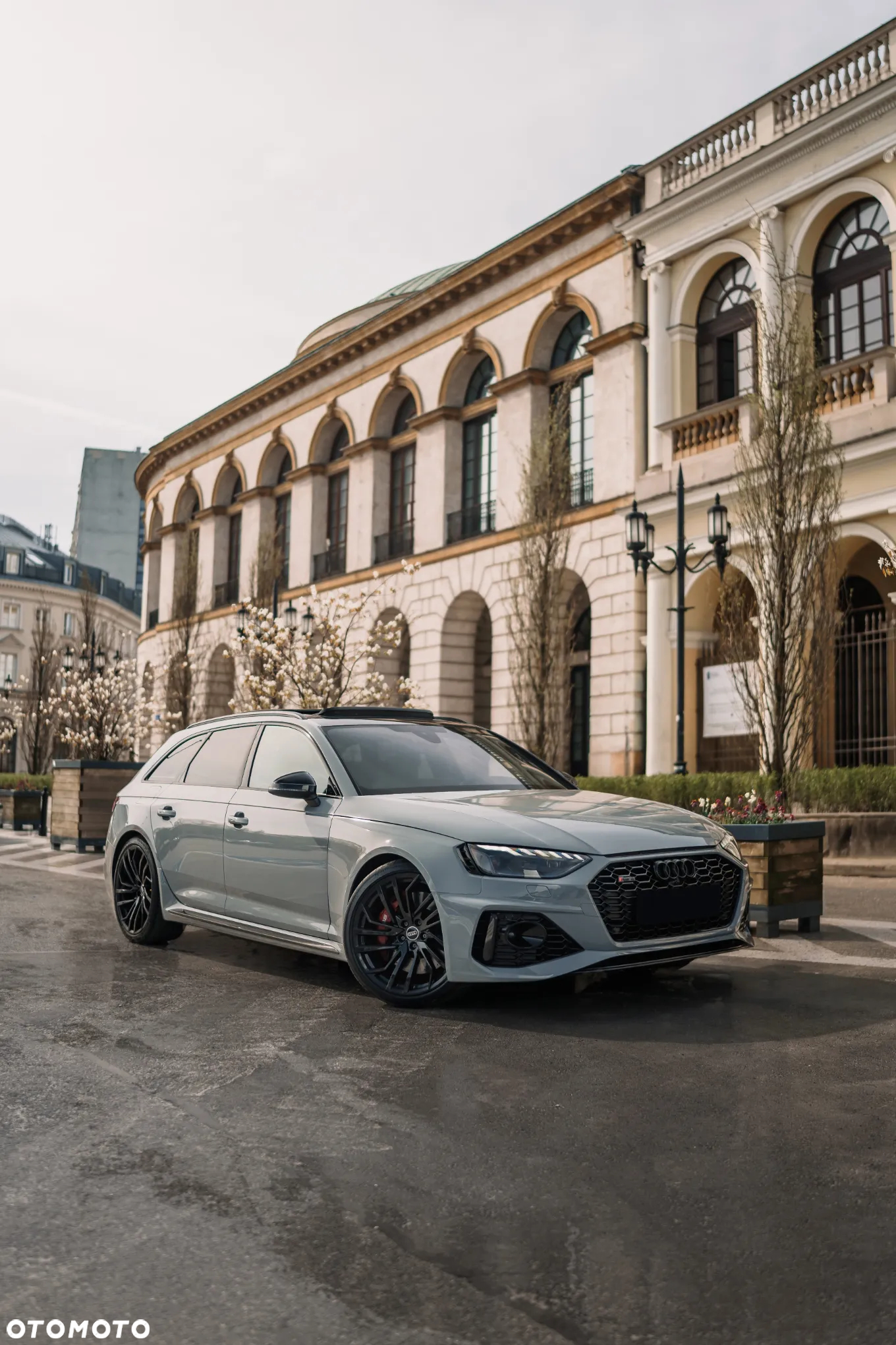Audi RS4 TFSI Quattro Tiptronic - 9
