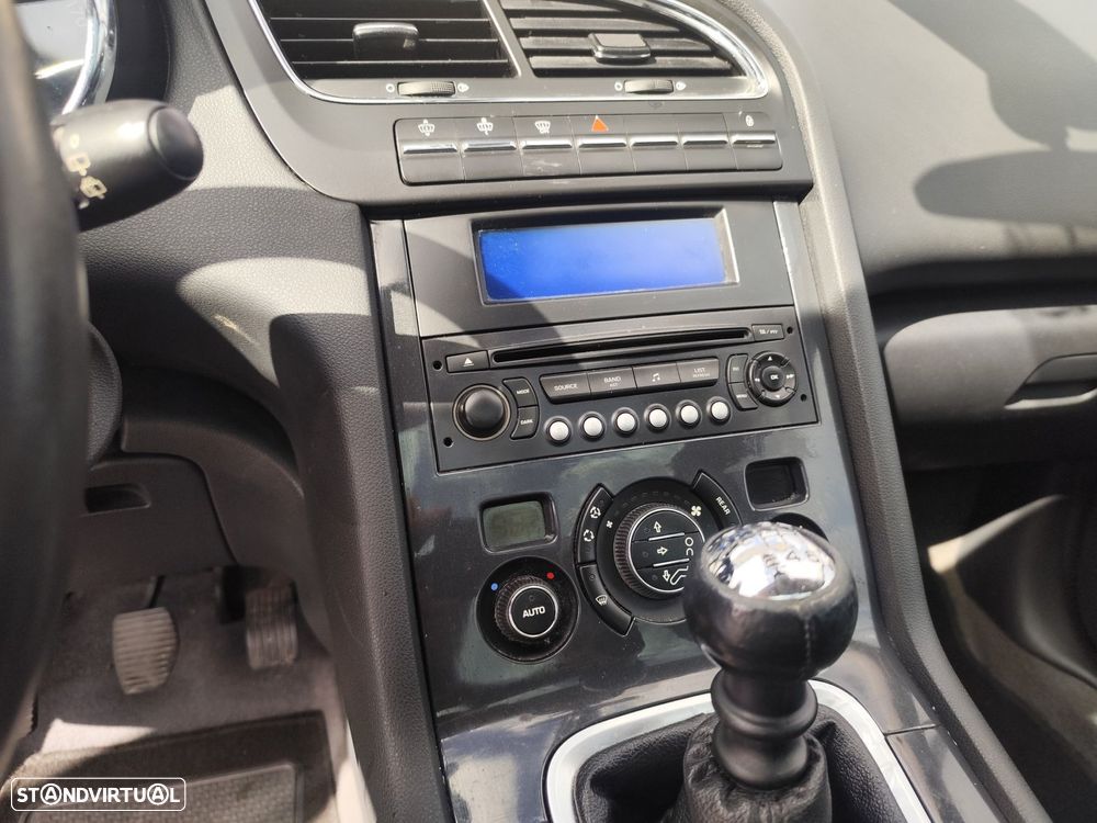 Peugeot 5008 1.6 HDi 7L Active - 25