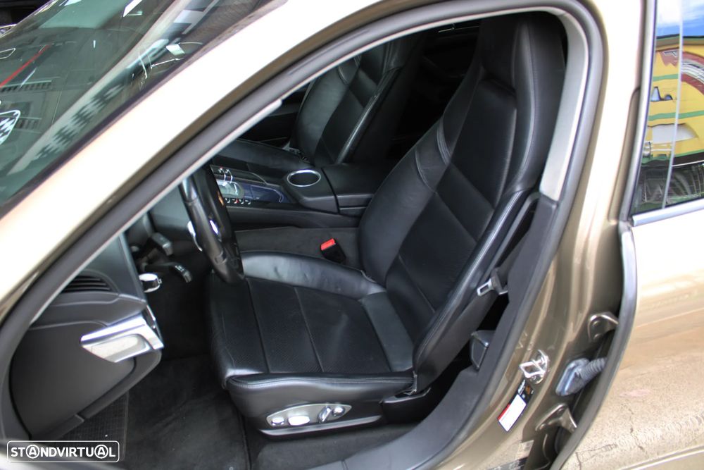 Porsche Panamera 3.0 V6 - 23