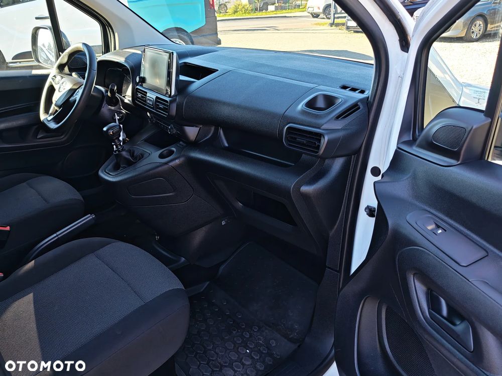 Opel Combo - 22
