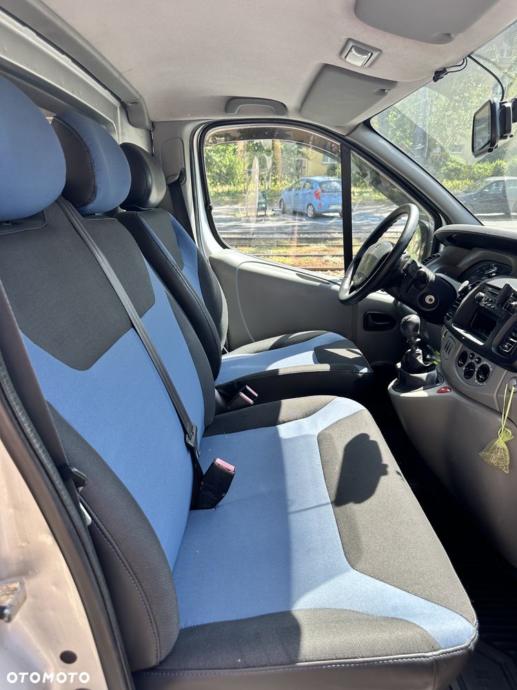 Renault Trafic - 11