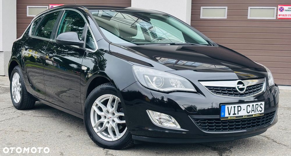 Opel Astra 1.6 Edition Sport - 1