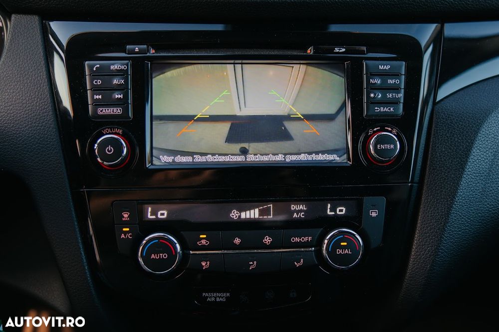 Nissan Qashqai 1.2 DIG-T N-Connecta - 16