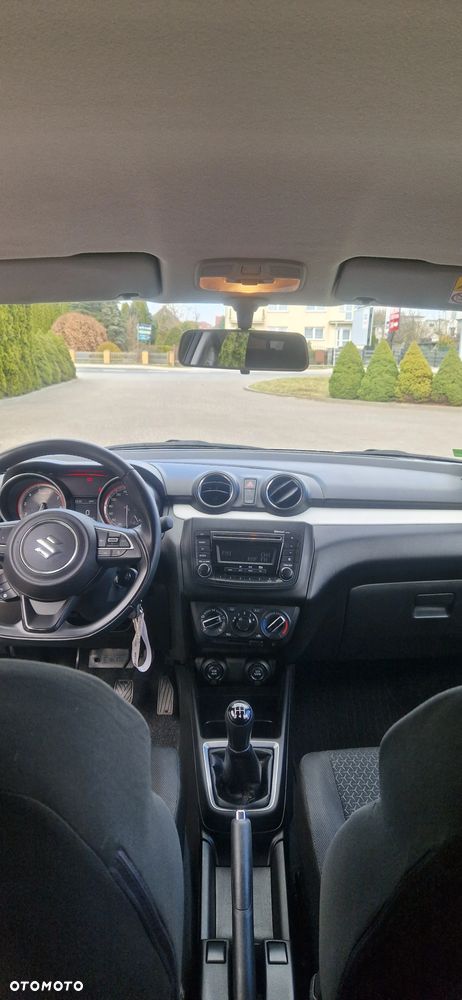 Suzuki Swift 1.2 SHVS Premium Plus - 17