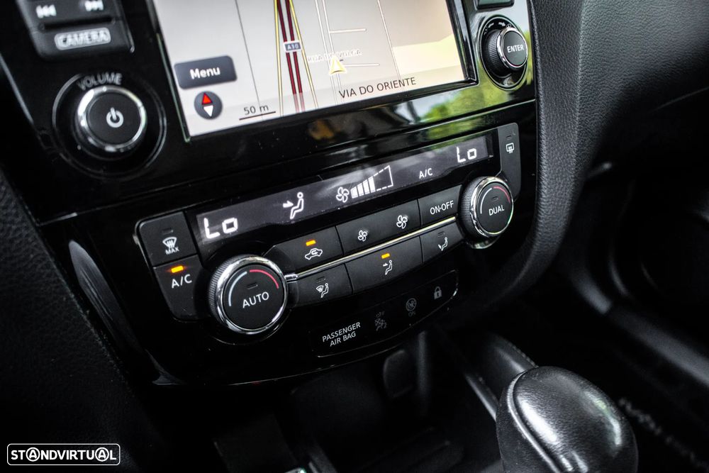 Nissan Qashqai 1.2 DIG-T Xtronic N-Connecta - 24