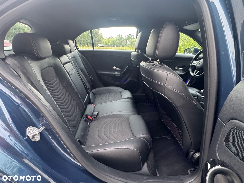Mercedes-Benz Klasa A 180 Style 7G-DCT - 21
