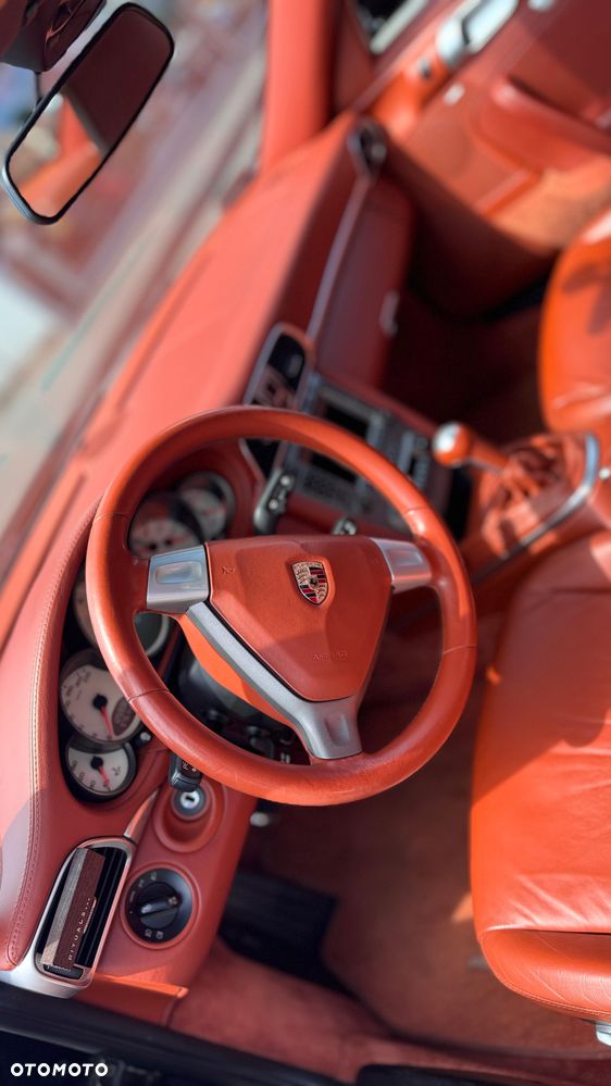 Porsche 911 Carrera S - 14
