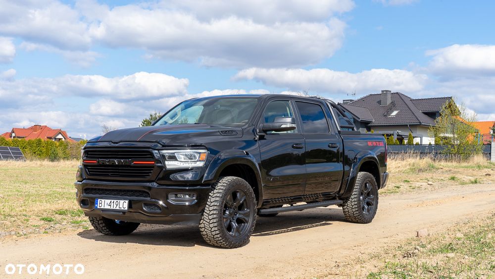 RAM 1500 Crew Cab Laramie - 3