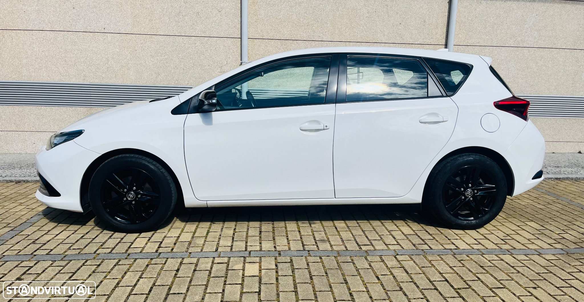 Toyota AURIS BIZZ D4D 90CV C/AC - 16