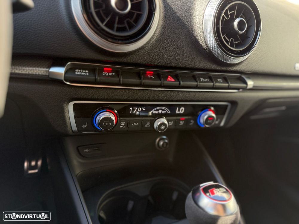 Audi RS3 Sportback 2.5 TFSI quattro S tronic - 49