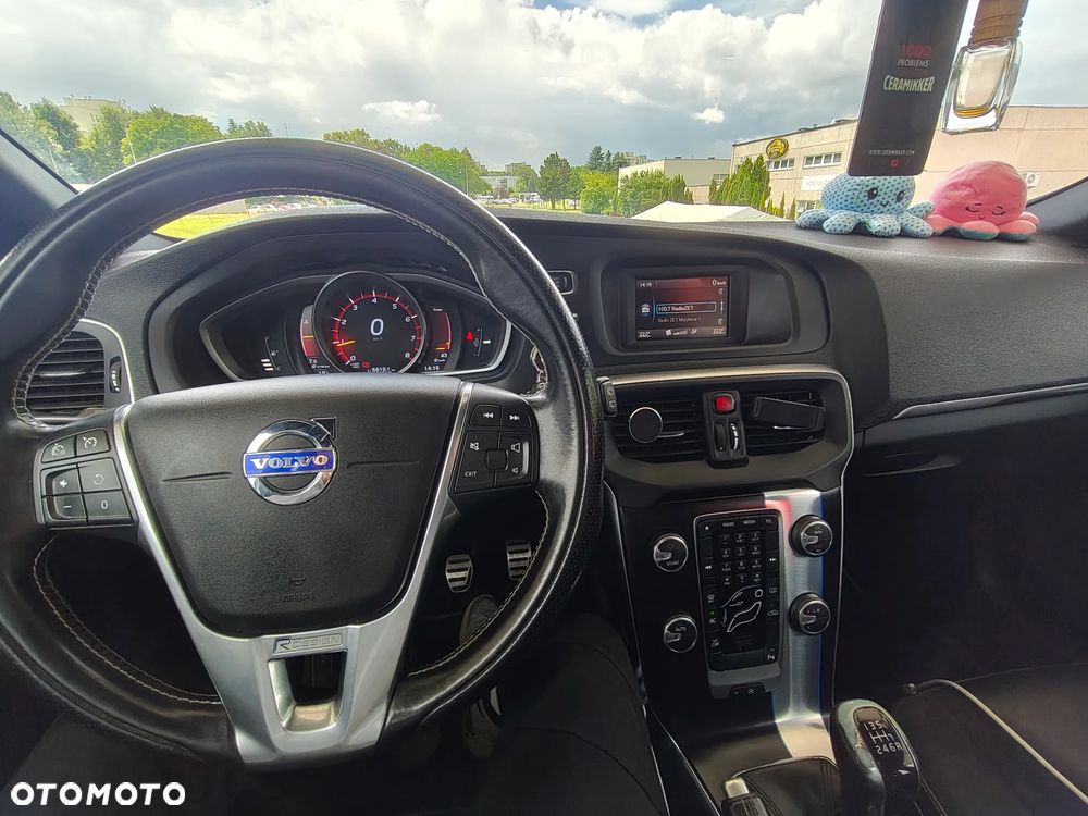 Volvo V40 T2 RDesign - 10