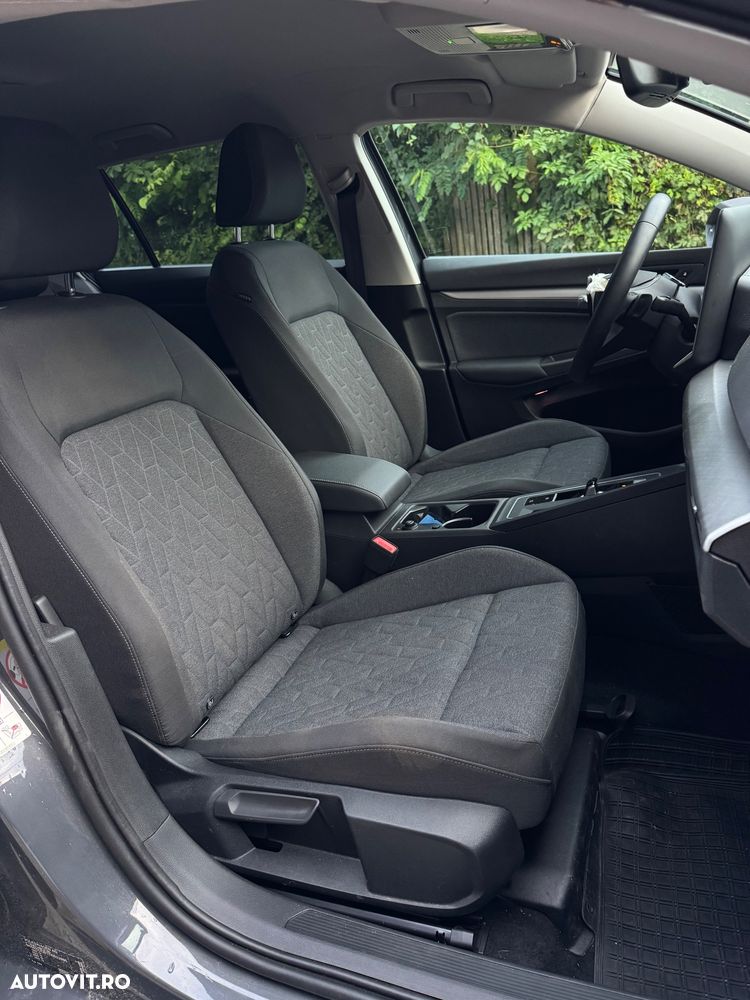 Volkswagen Golf 1.5 eTSI DSG MHEV Advanced - 15
