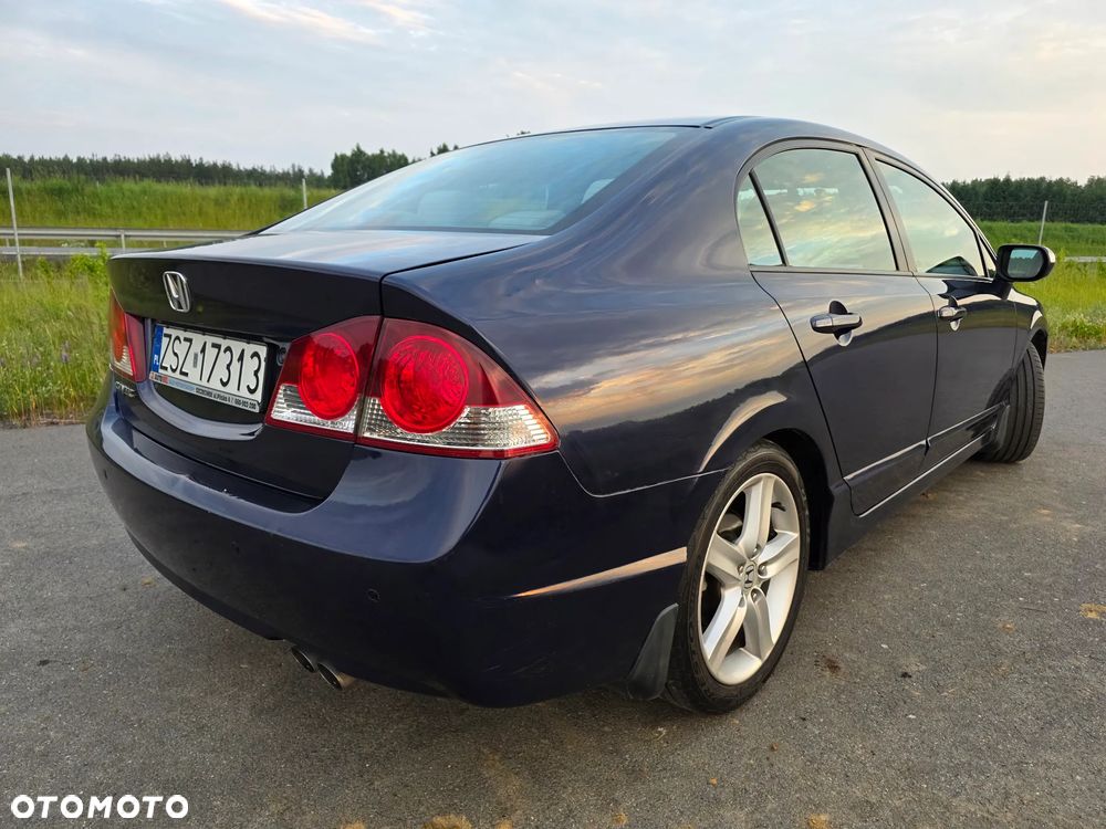 Honda Civic 1.8 Comfort - 7