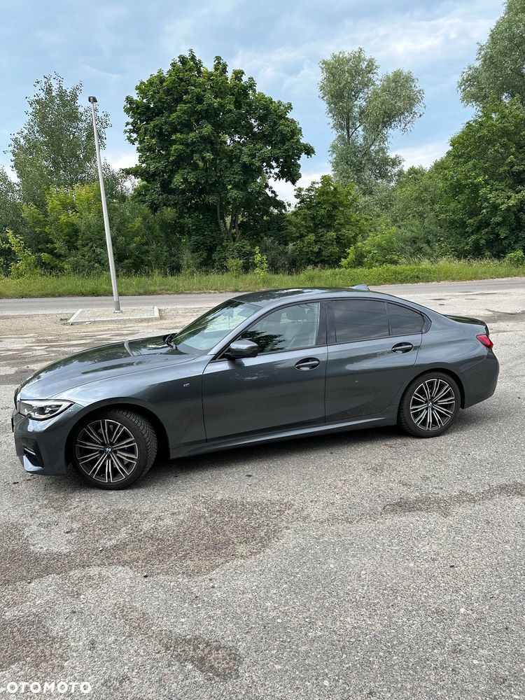 BMW Seria 3 330i xDrive M Sport sport - 2