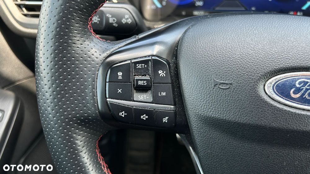 Ford Kuga 1.5 EcoBoost FWD ST-Line - 14