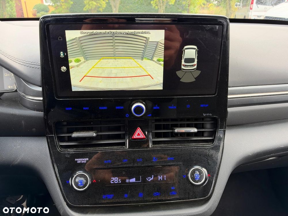 Hyundai IONIQ - 15