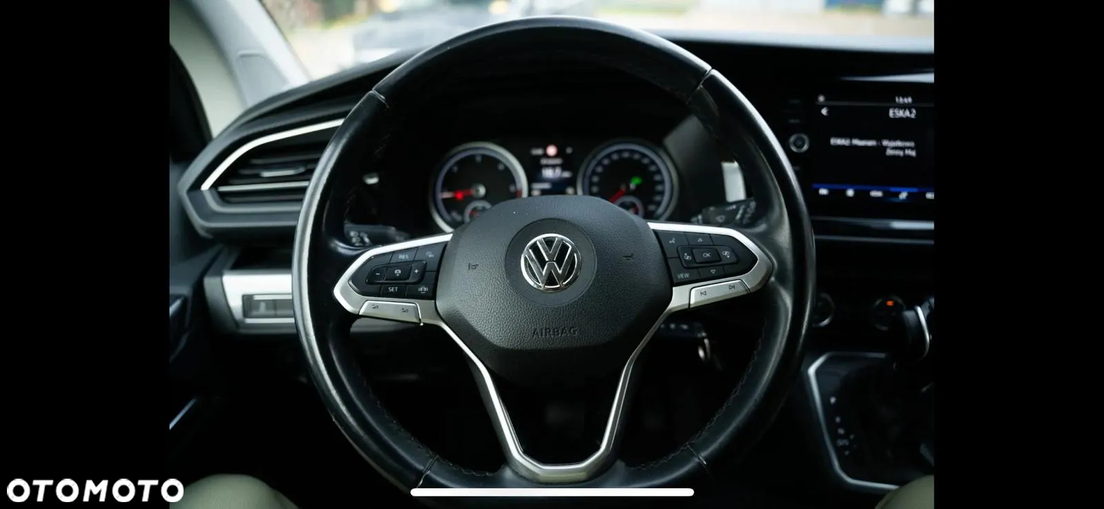 Volkswagen Multivan - 24