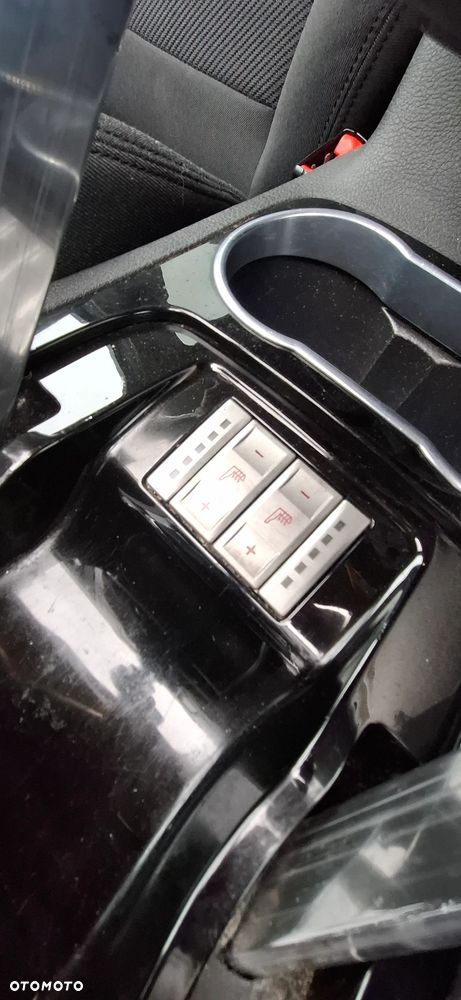 Ford S-Max 2.0 TDCi DPF Titanium - 21