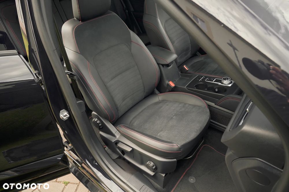 Ford Kuga 2.0 EcoBlue 4x4 ST-LINE X - 20