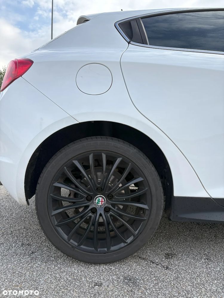 Alfa Romeo Giulietta 2.0 JTDM 16V Veloce - 10