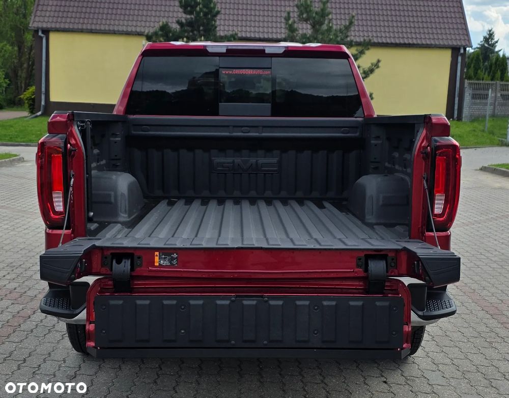 GMC Sierra - 10