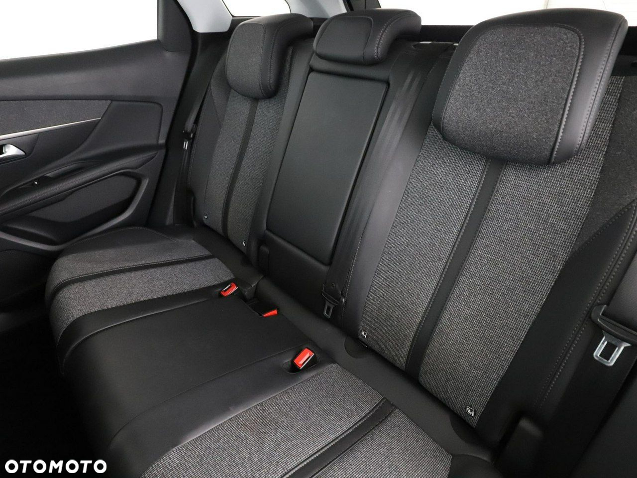 Peugeot 3008 1.2 PureTech Allure - 15