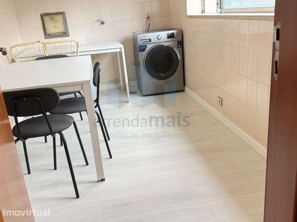 Vende-se apartamento T3 no centro da Solum, em Coimbra - Grande imagem: 5/19