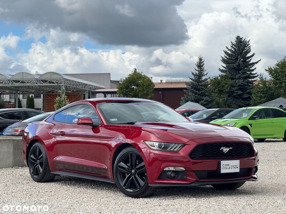 Ford Mustang - 1