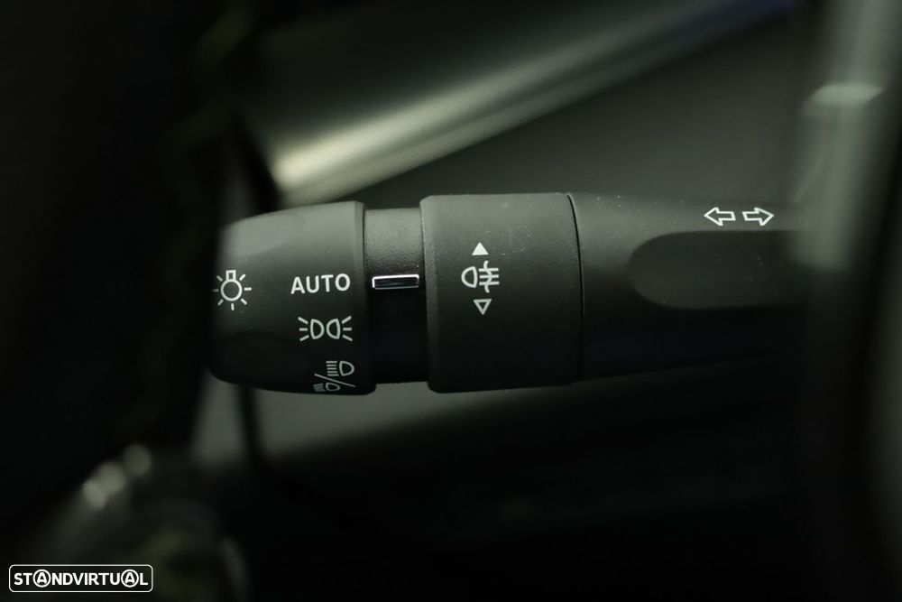 Peugeot 308 1.2 PureTech GT EAT8 — fotografia 17
