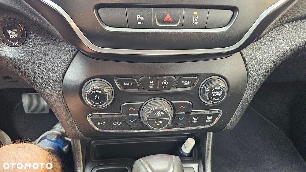 Jeep Cherokee 2.0 T Active Drive I Automatik Limited - 38
