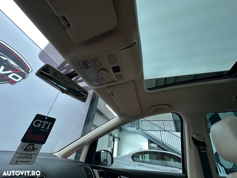 Volkswagen Sharan 2.0 TDI Blue Motion Highline - 35